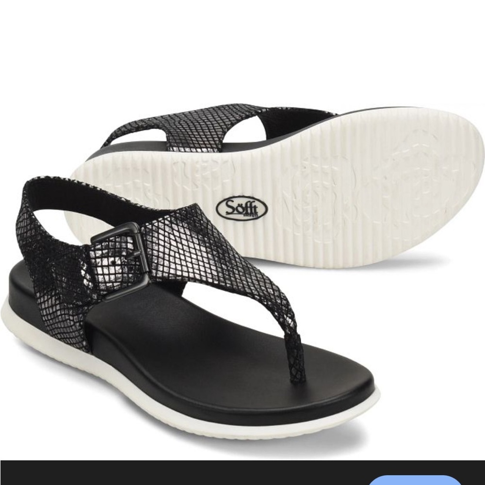 50%offw❤️ Sofft Farlyn Black Snake sandal buckle leather